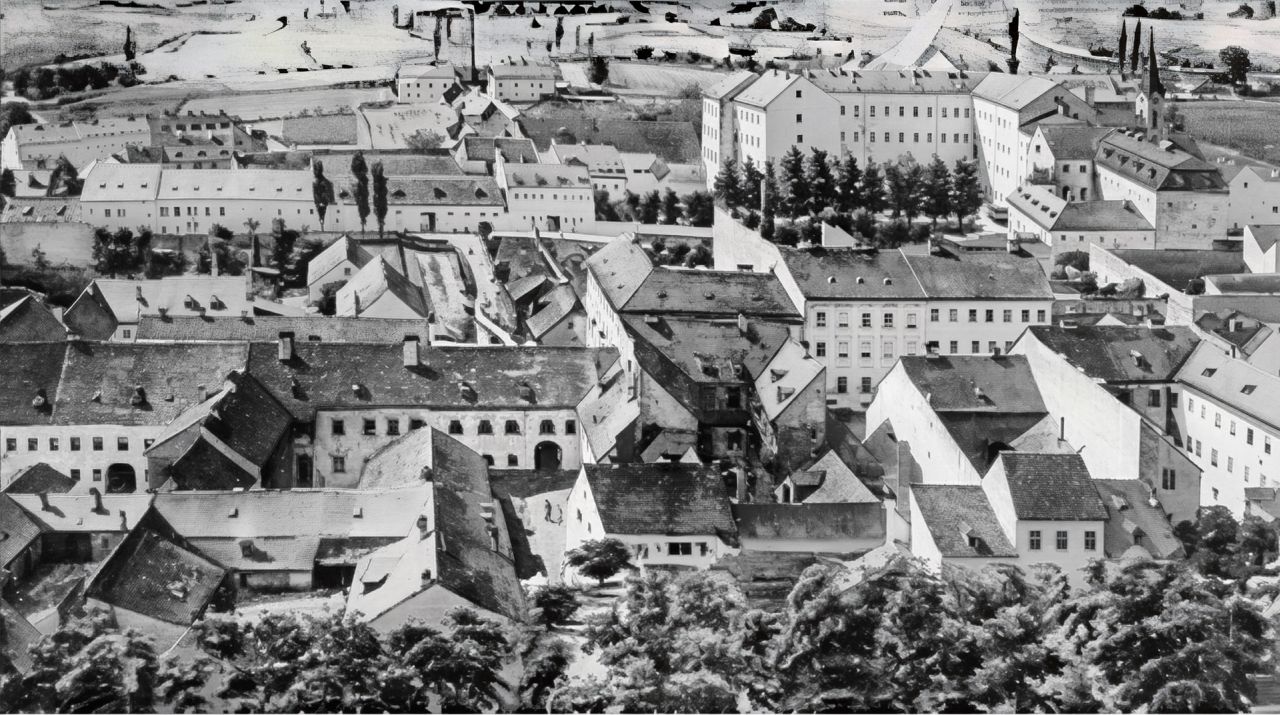 Pogled na Donji grad 1866. godine. Iz knjige Ive Maroevića 'O Zagrebu usput i s razlogom'